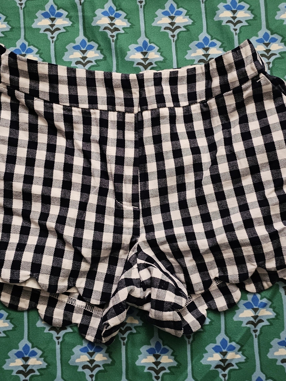 Crewcuts Black and White Gingham Scallop-Hem Shorts